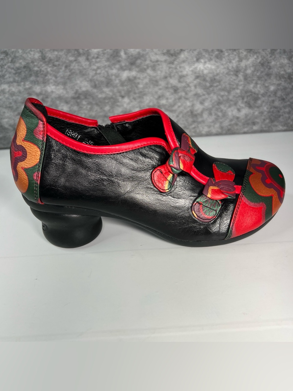Women's Funky Painted Leather Heel Side Zip Size 7.5 Steampunk Art Comfy Shoes